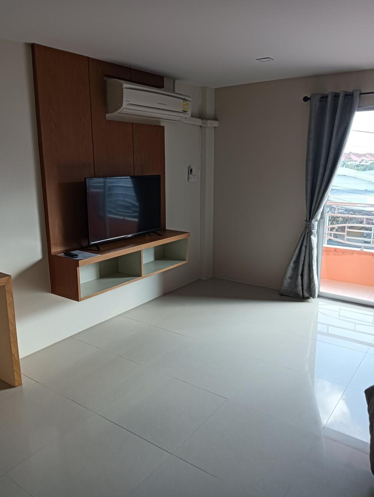 Cafe Nana Hotel Nong Prue Exterior photo